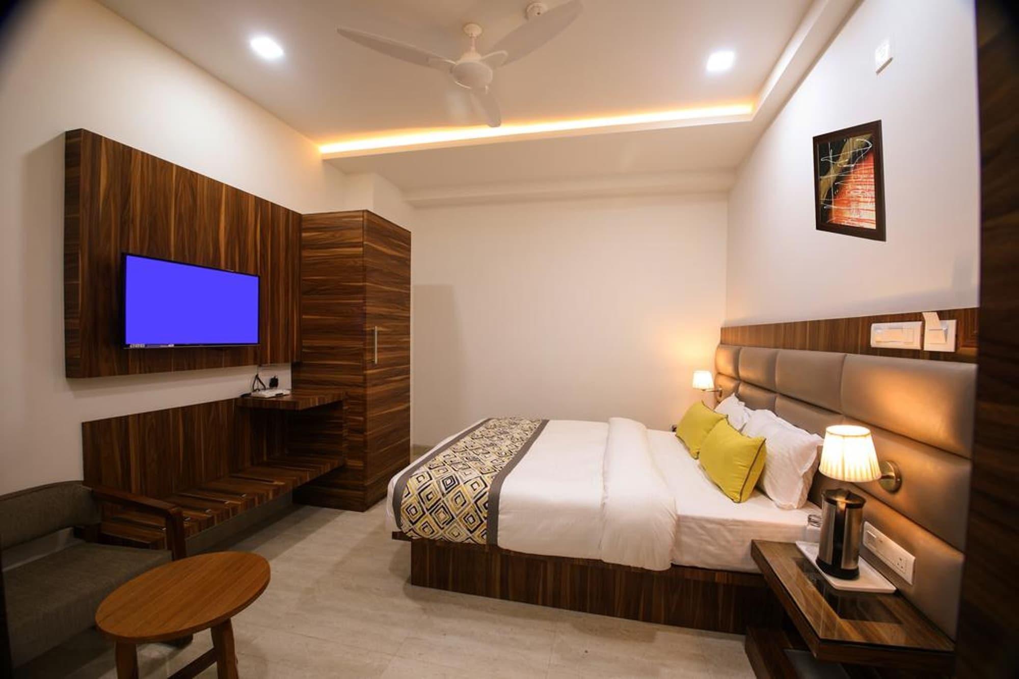 Hotel Narayanam Кота Екстериор снимка